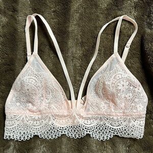 VICTORIAS SECRET Lace Bralette Light Pink Sz Medium